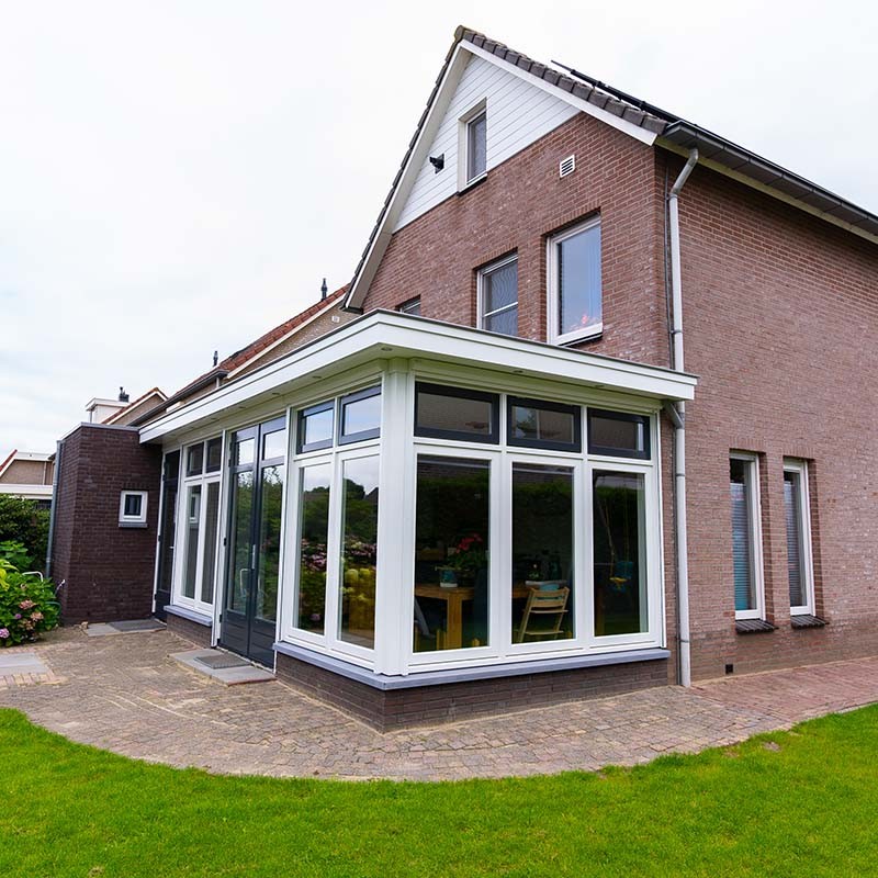 Aanbouw woonhuis te Alphen